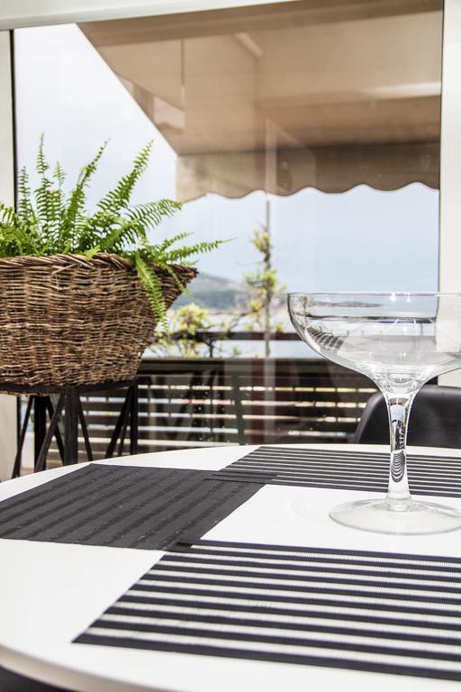Port View Suites Kavala Extérieur photo